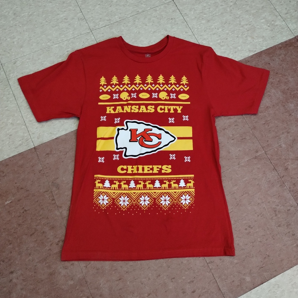 Kansas City Chiefs Holiday Graphic T-Shirt